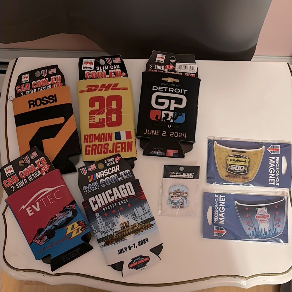 Racing Event Can Coolers and Magnets Set